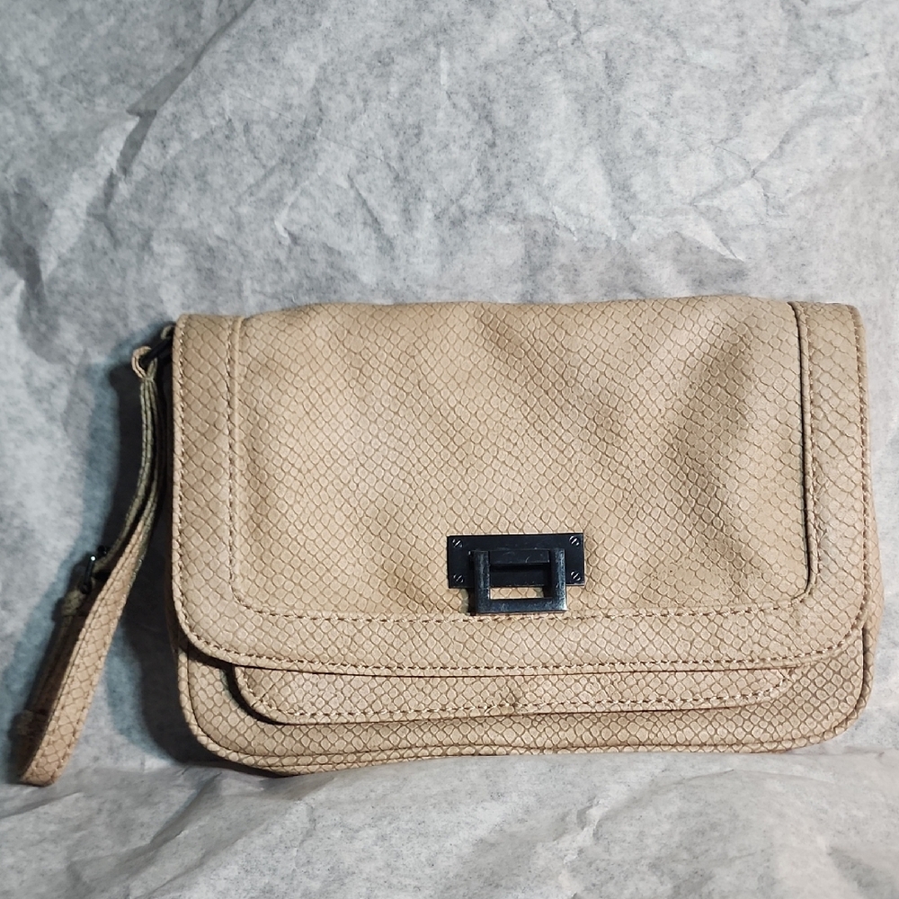 Gap Reptile Large Clutch/ Wristlet
